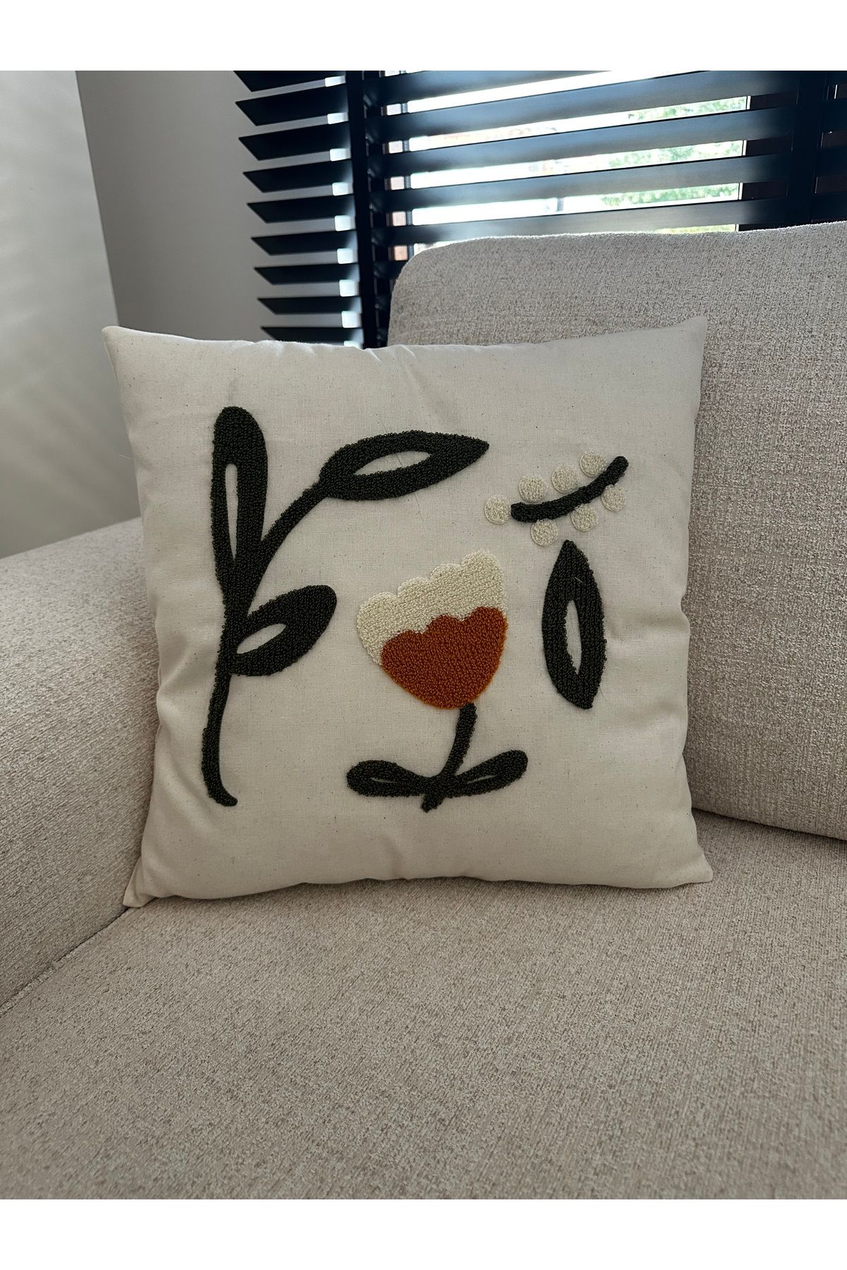 NURHAN HOME COLLECTION 1 Adet Punch Nakışlı Kırlent Kılıfı