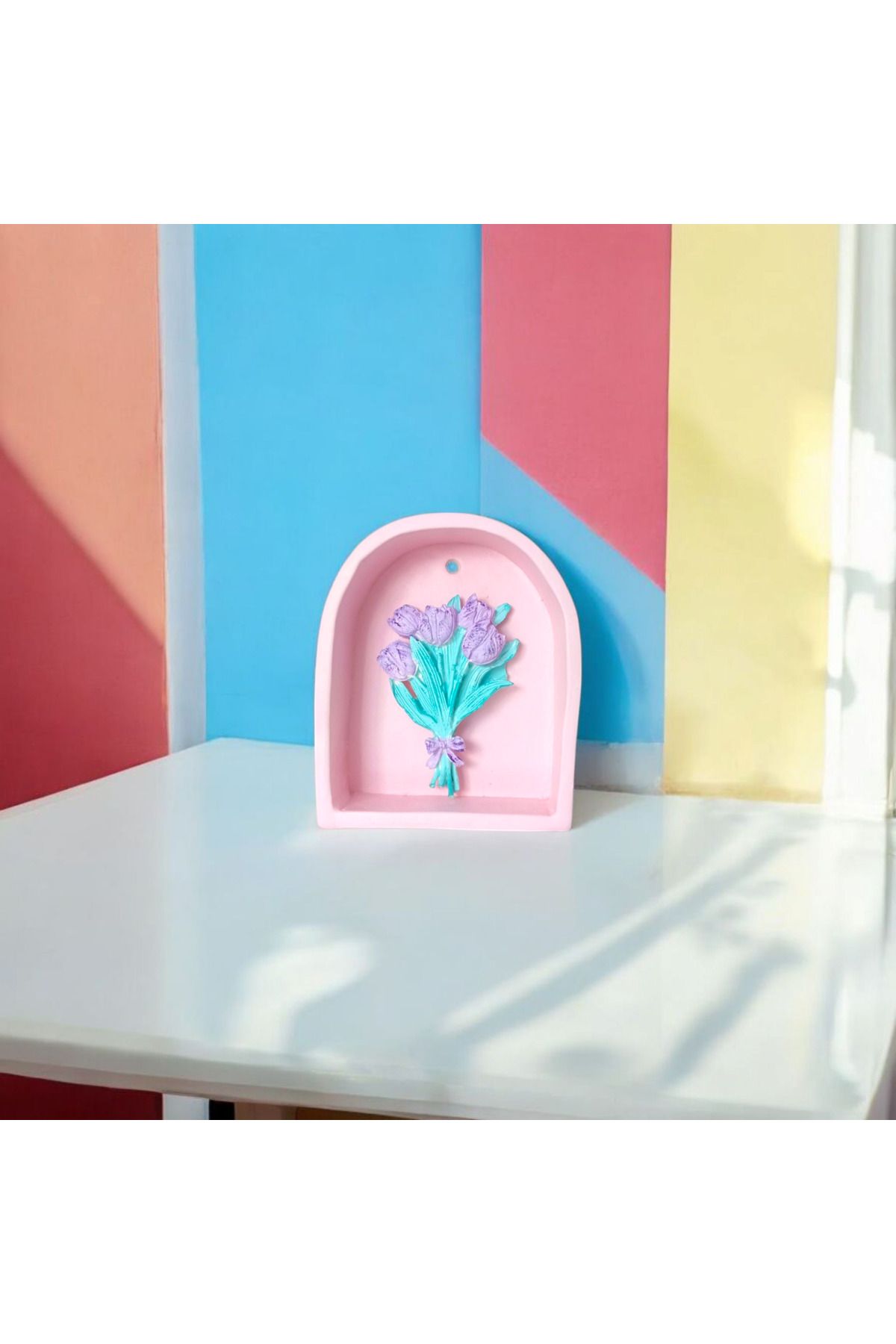 Season to Shine Üç Boyutlu Lila Lale Süslemeli Pembe Duvar / Masa Üstü Seramik Obje