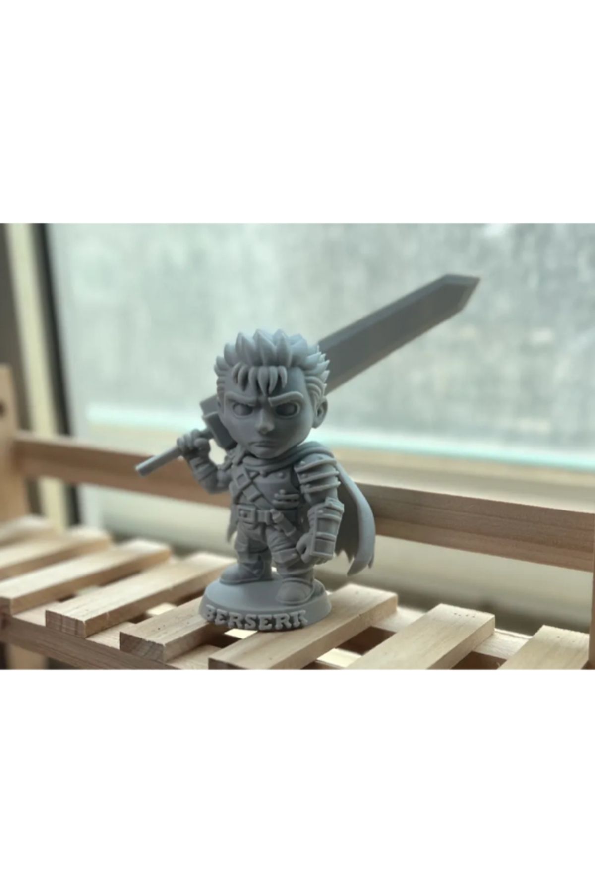 NOMOTHETIC Sevimli Guts Figürü – Berserk Temalı Koleksiyon Ürünü