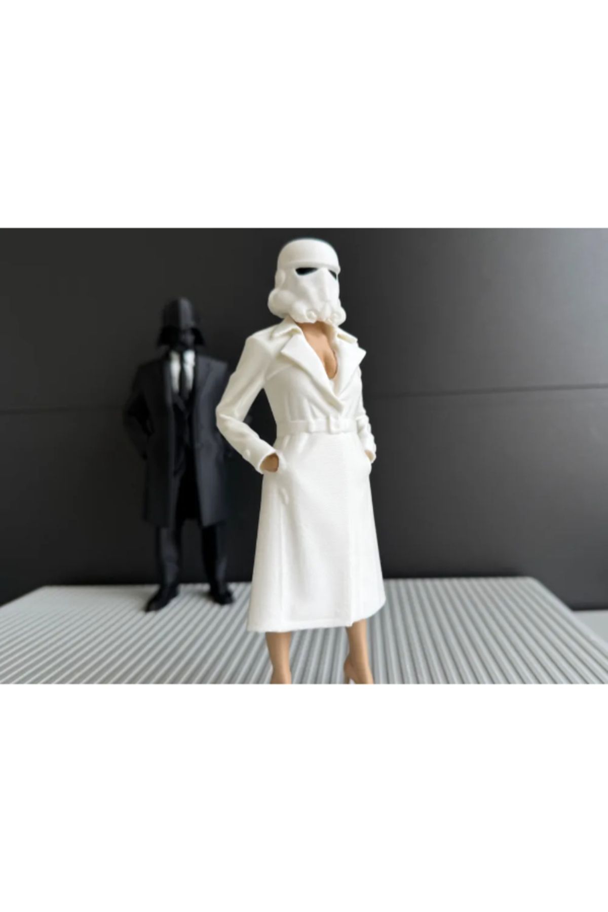NOMOTHETIC Trooper Secretary Figürü – Office Empire Temalı Masaüstü Dekor