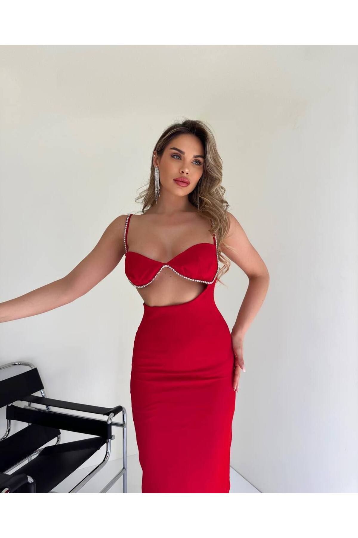 1Moda1Tarz Kadın İthal Kumaş Astarlı Taş İşlemeli Özel Tasarım Elbise