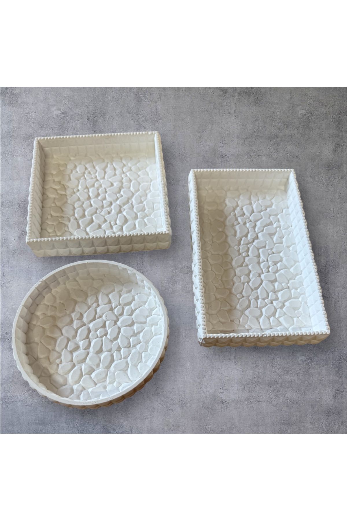 Home 🪨 Taş Doku Serisi – 3’lü El Yapımı Beton Sunum Seti