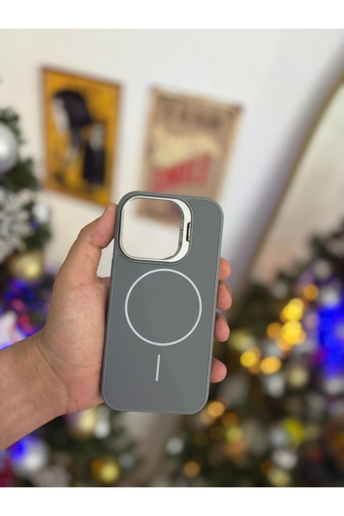 Kilif365 iPhone 14 Pro Max MagSafe Uyumlu Kamera Tripodlu Telefon Kılıfı