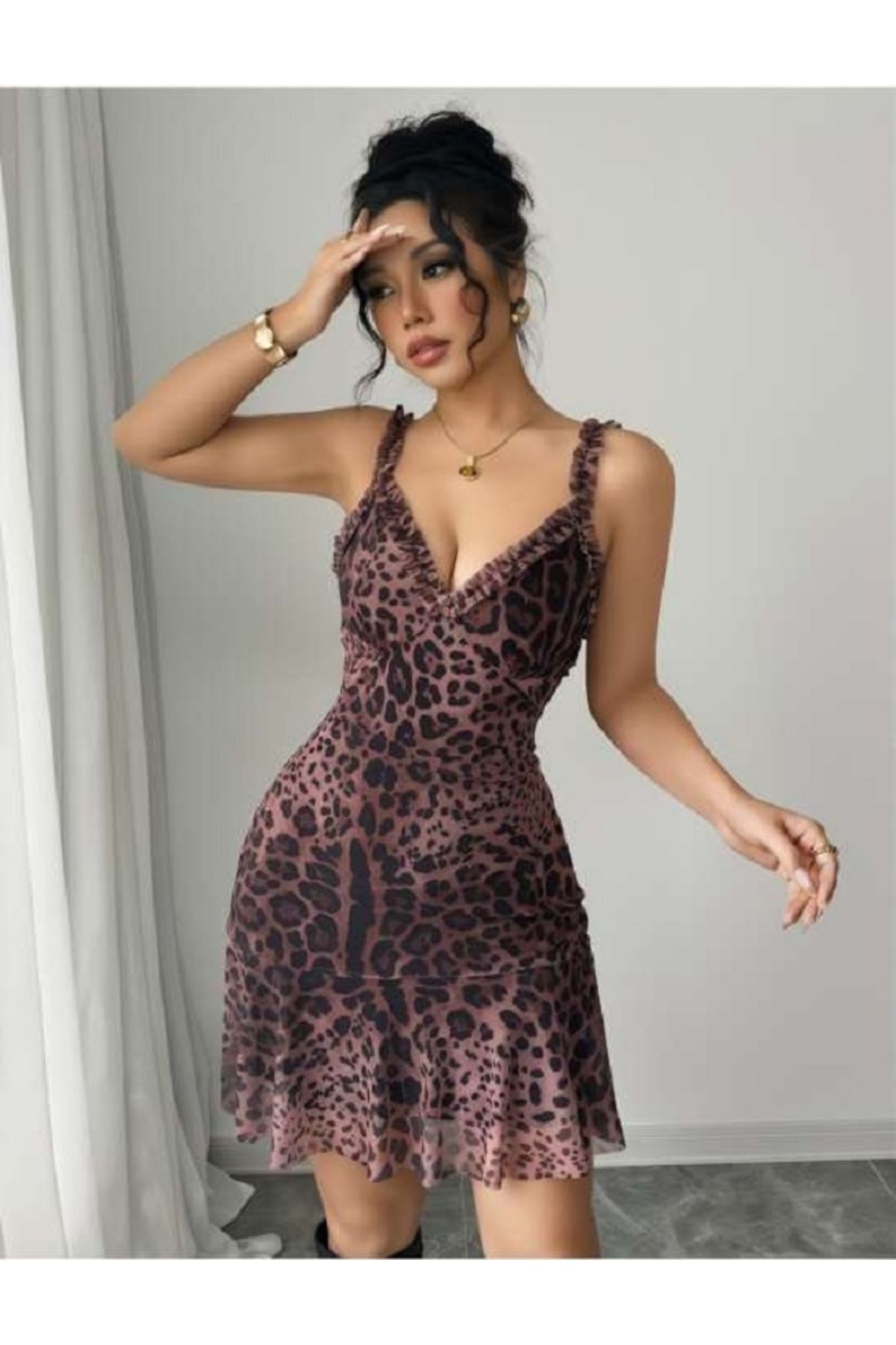 Viselya Askılı Leopar Desen Gece Elbisesi