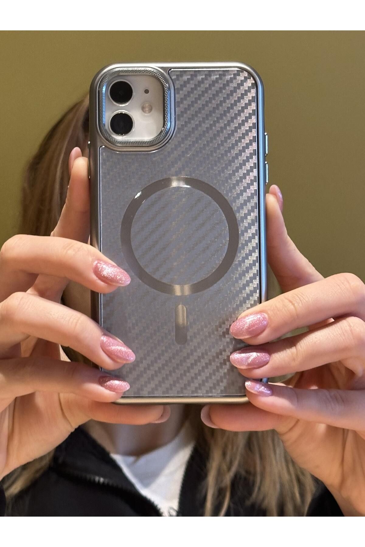 Paladyum Case iPhone 11 Uyumlu Titanyum Gri Karbon Fiber MagSafe Özellikli Kılıf