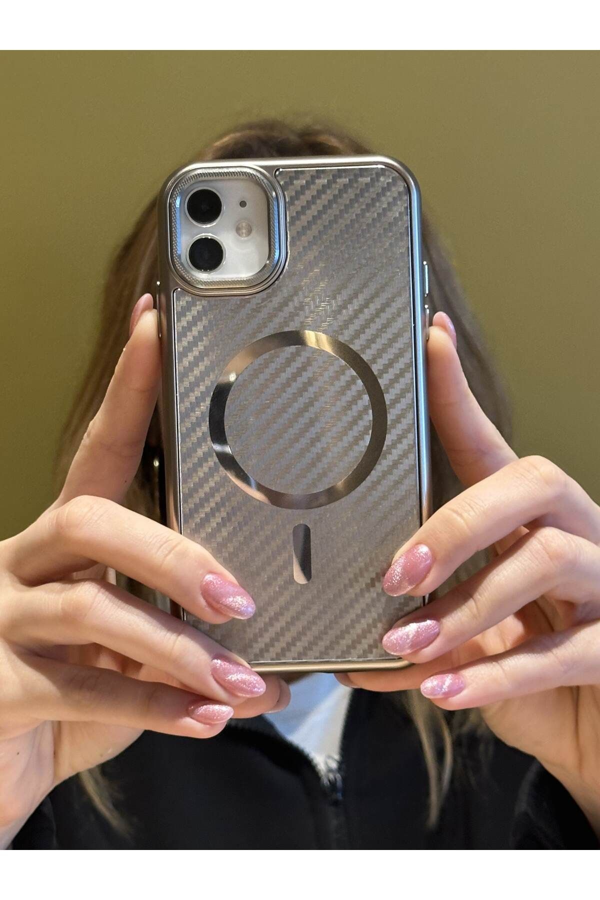 Paladyum Case iPhone 12 Ve 12 Pro Uyumlu Titanyum Çöl Karbon Fiber MagSafe Özellikli Kılıf