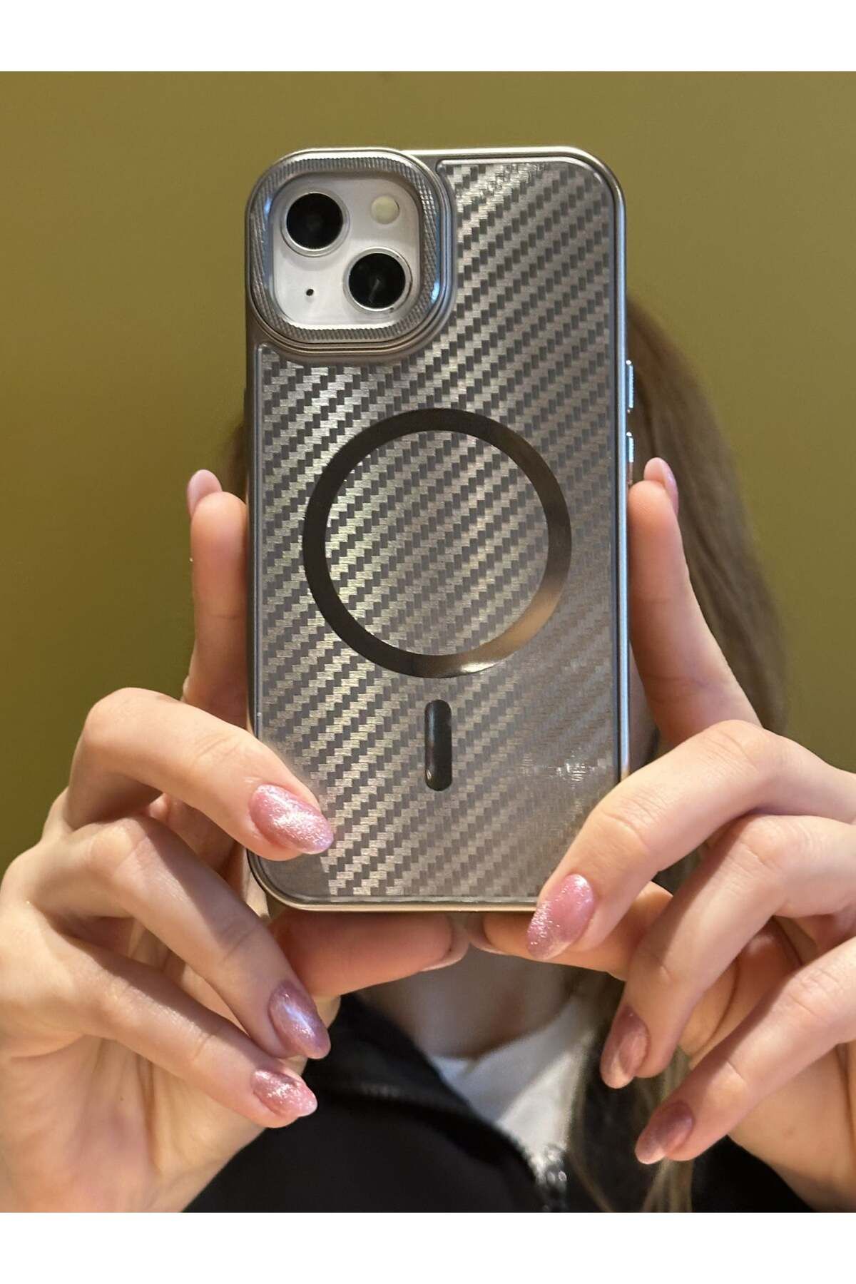 Paladyum Case iPhone 15 Uyumlu Titanyum Çöl Karbon Fiber MagSafe Özellikli Kılıf