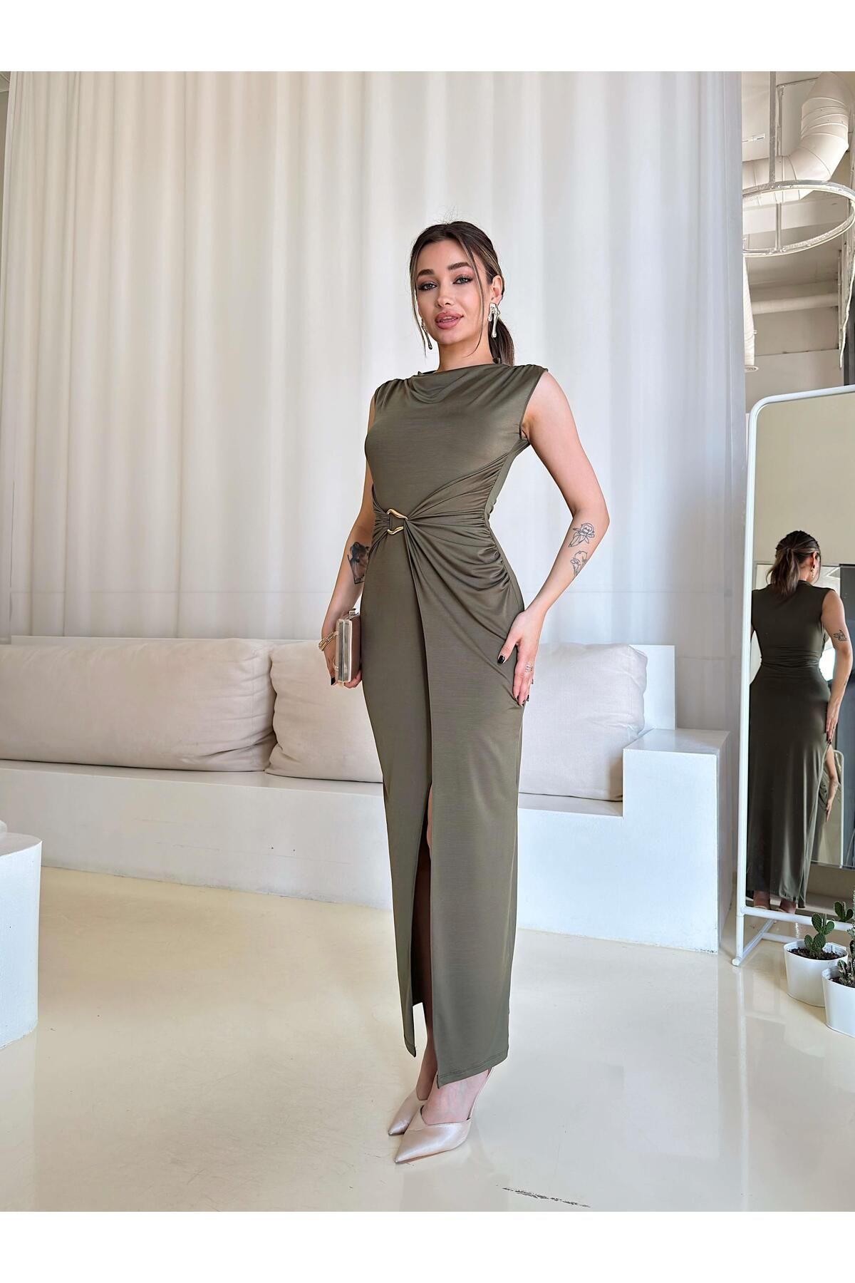 KOSHKA MODA Haki Yan Büzgü Tokalı Detaylı Elbise