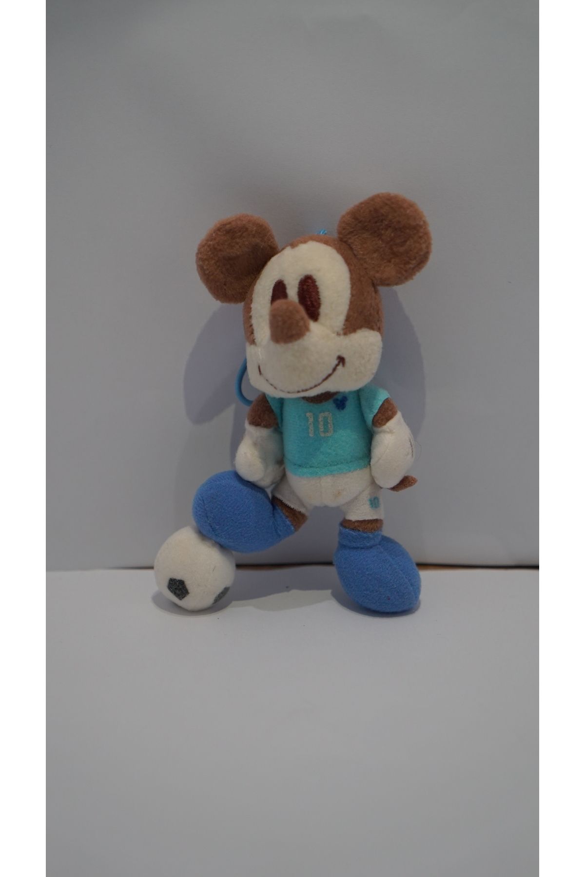 Kids Mickey Mouse Peluş Anahtarlık – Futbolcu Kostümlü