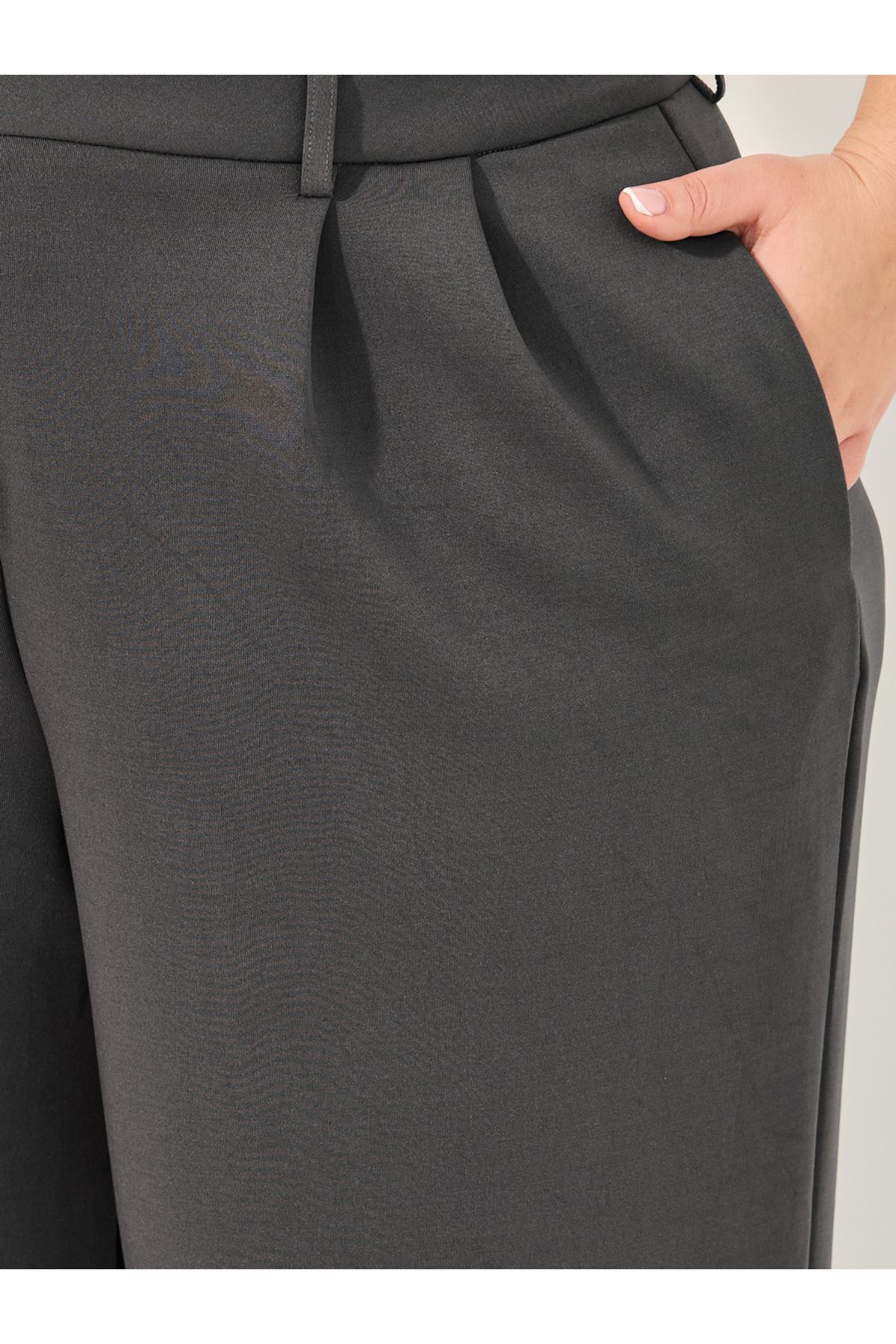 Styli-Solid Wide leg tailored trouser 3