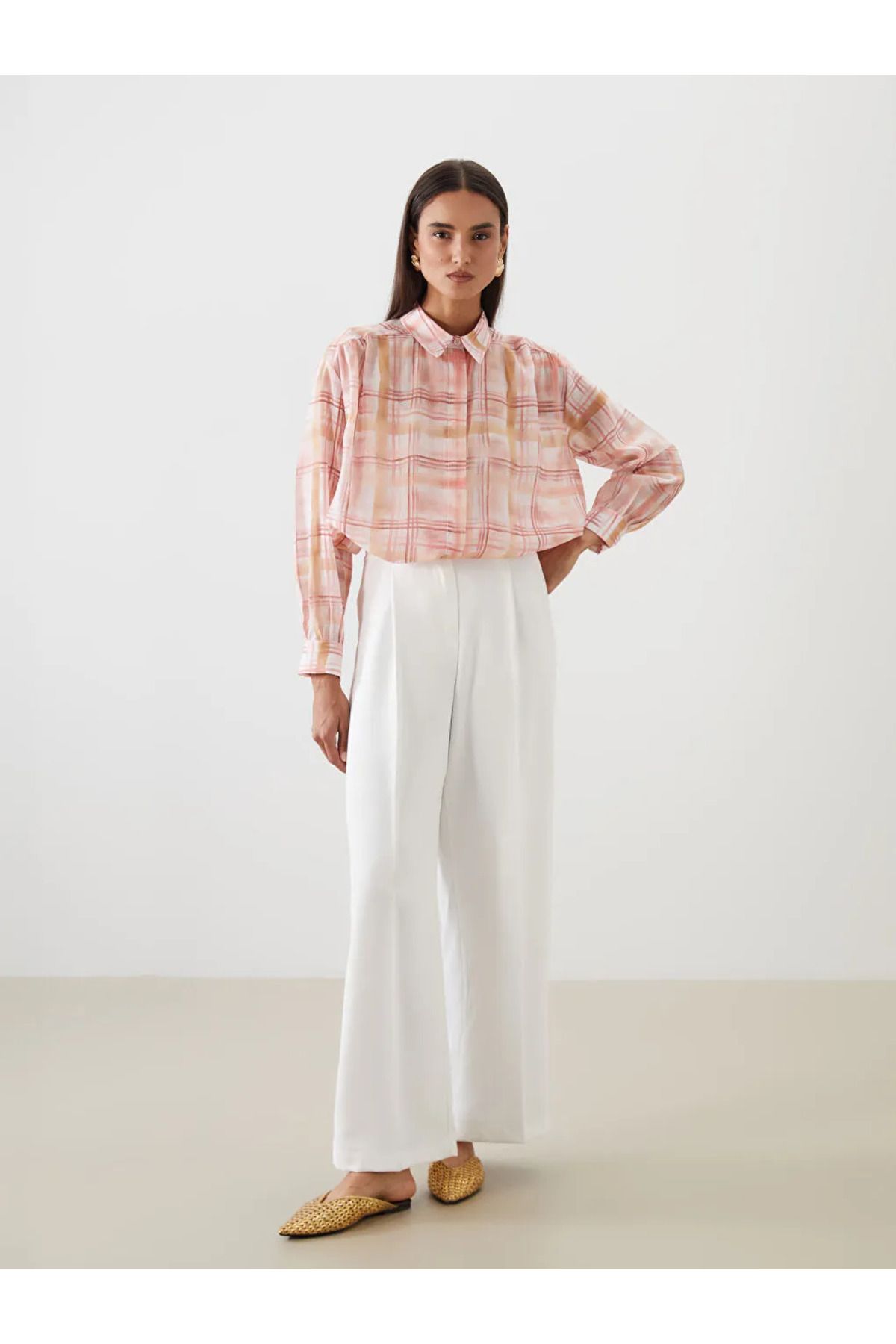 LC Waikiki LCW Modest Beyaz Geniş Paça Pileli Kadın Pantolon