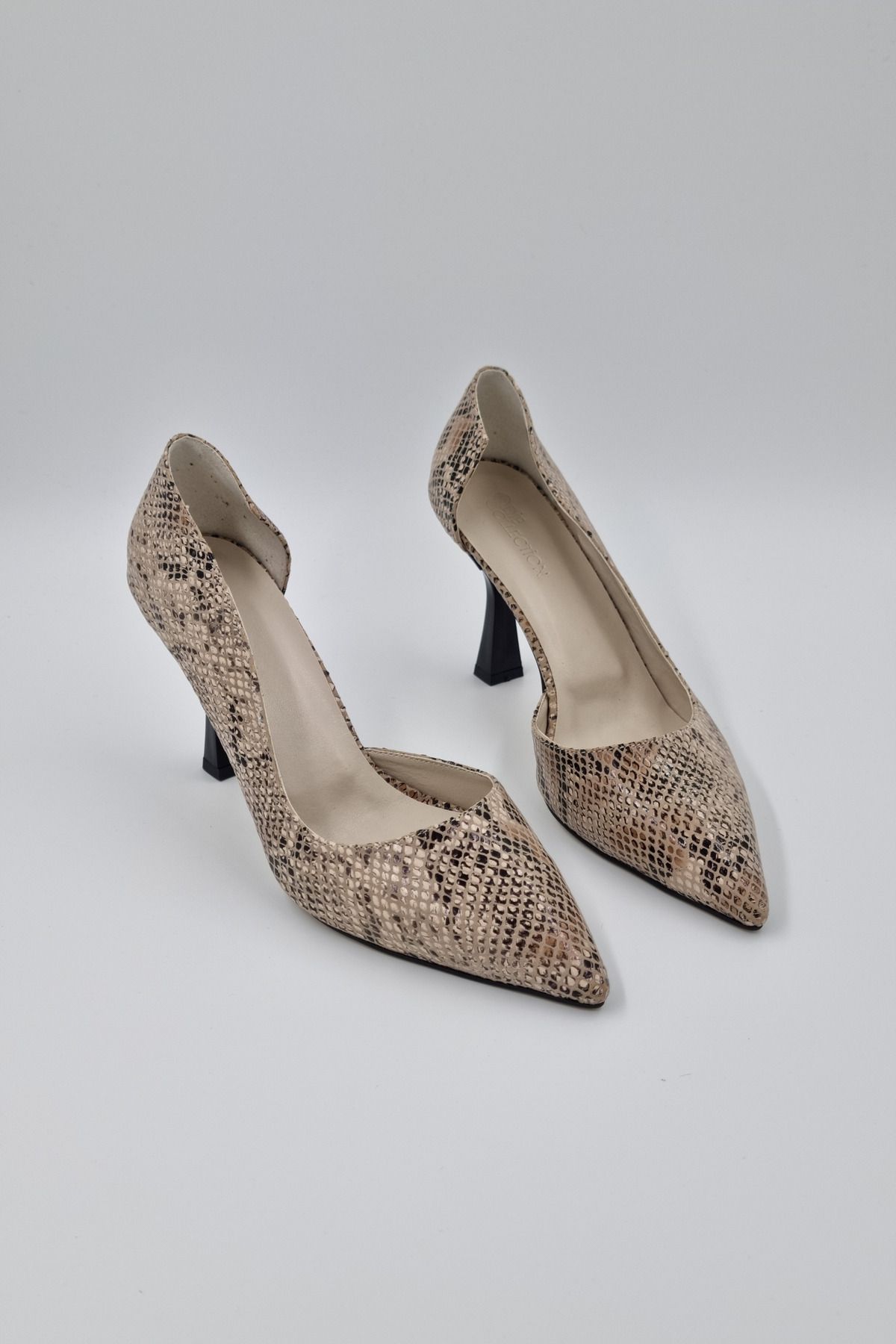 Odie Collection Kadın Yılan Derisi Desenli Sivri Burun Şık Stiletto