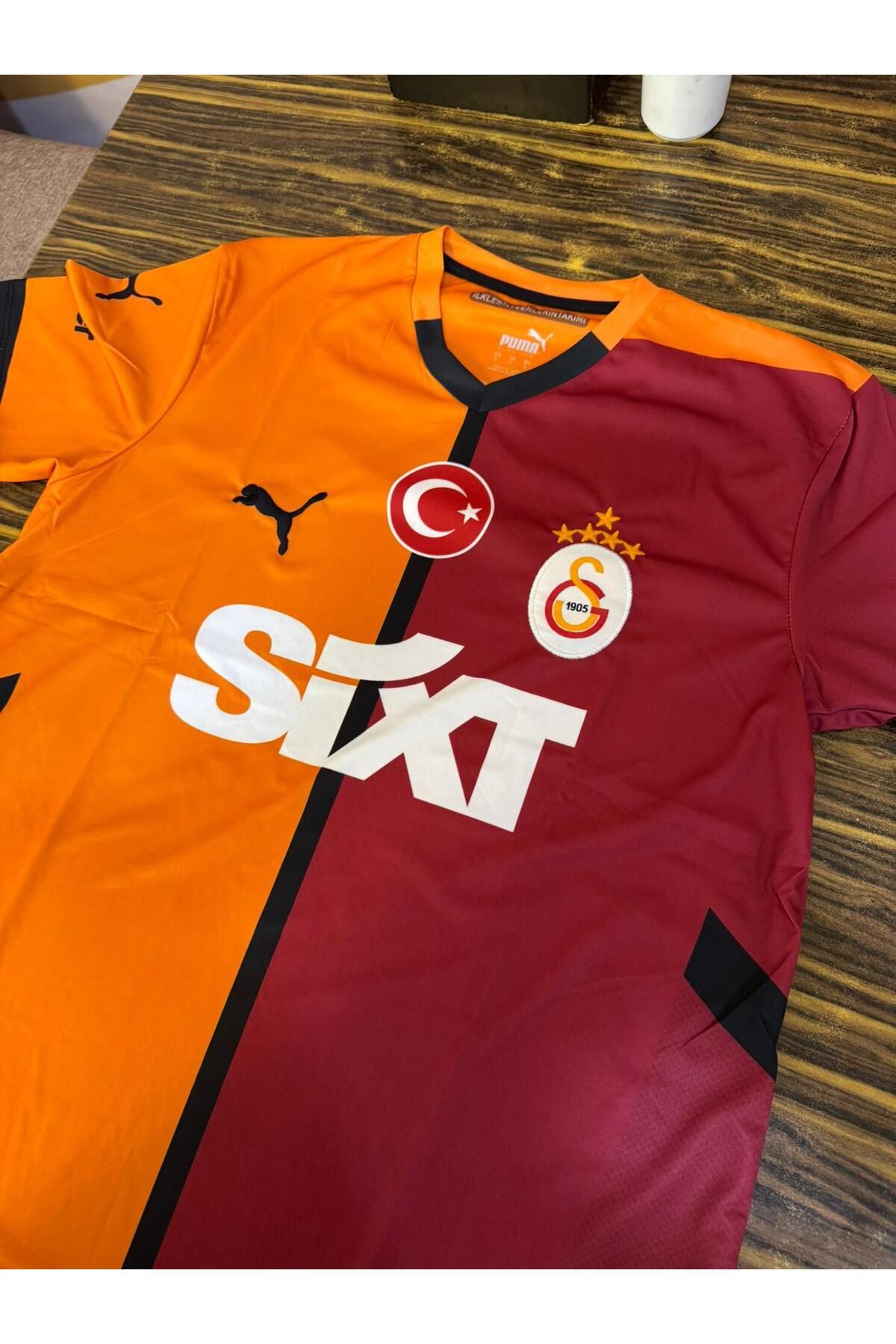 Genel Markalar Gâlâtâsâray- Vîctor-O.'sîmhen parcalı sarı kırmızı New Sezon 5 Yıldızlı Futbol Forması