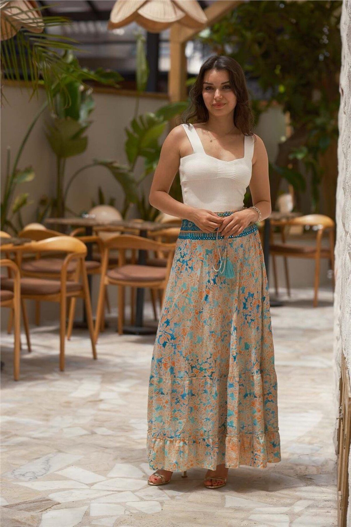 Miss Boheme Yeşil Renk Beli Nakışlı Pul Detaylı Uzun İpek Etek