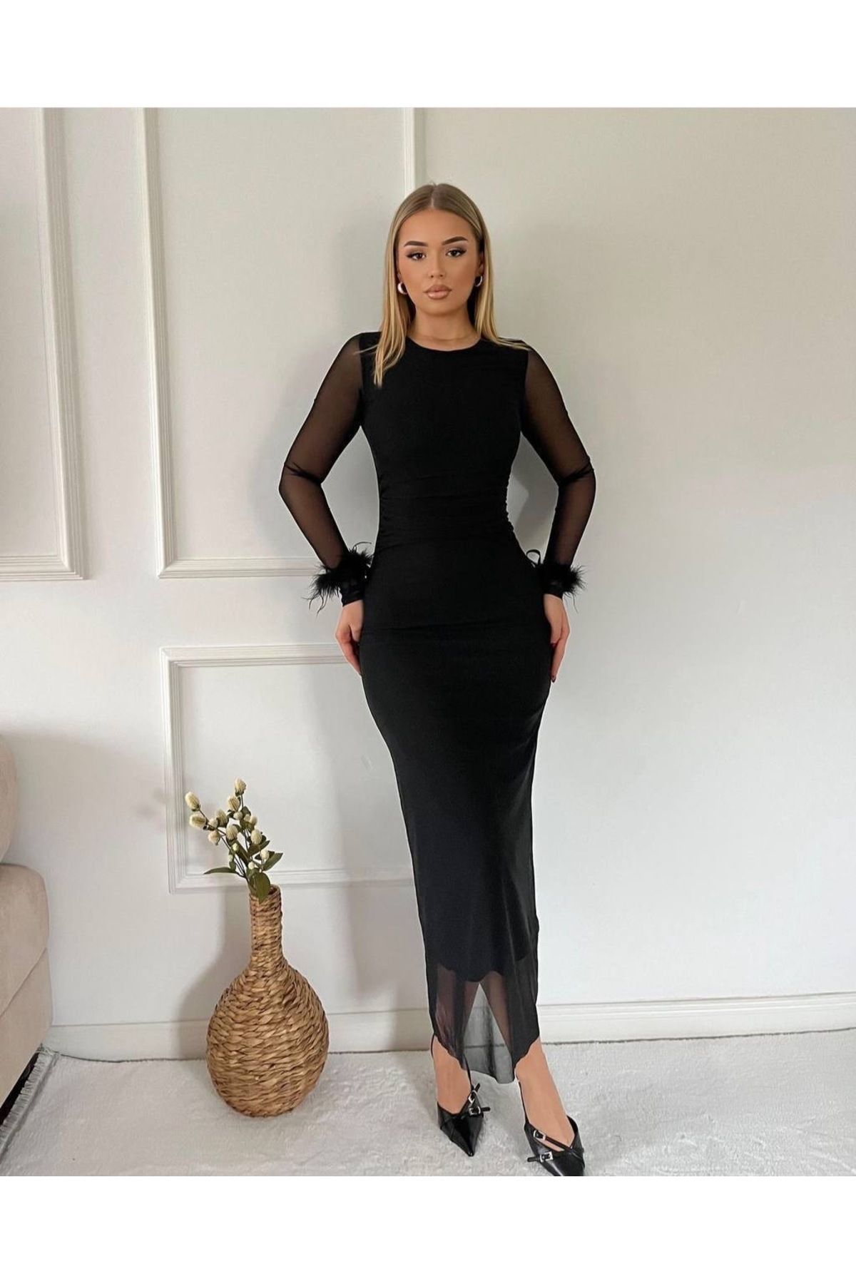 KOSHKA MODA Koshka Drape Detay Uzun Siyah Tül Kol Tüy Dertaylı Siyah Kadın Elbise