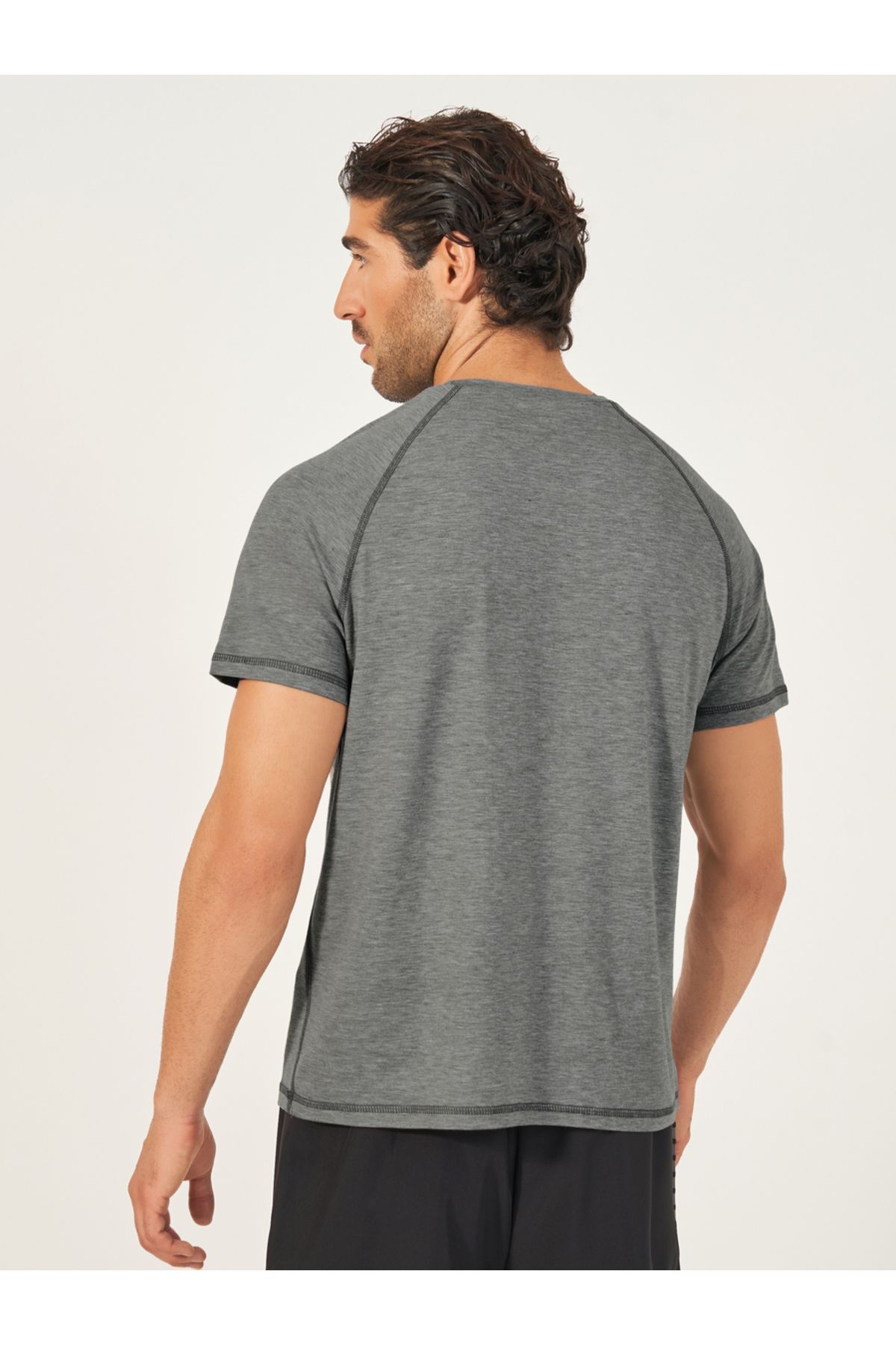 Styli-Melange Knit Stretch Raglan Workout T-Shirt 4