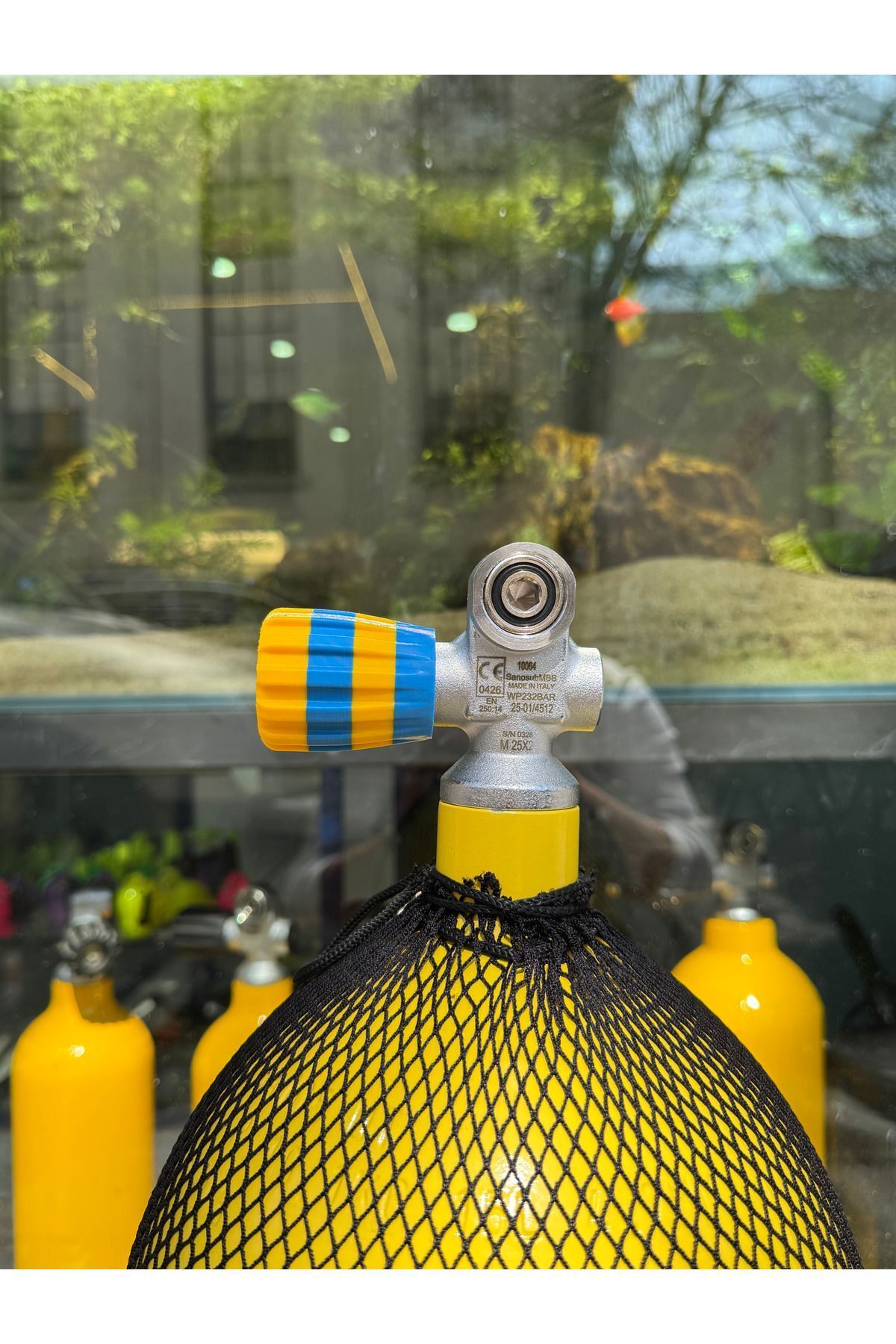 قطعه سیلندر غواصی چرخ دستی RFT SCUBA HARMARK YELLOW NAVY آبی SerenityHaven