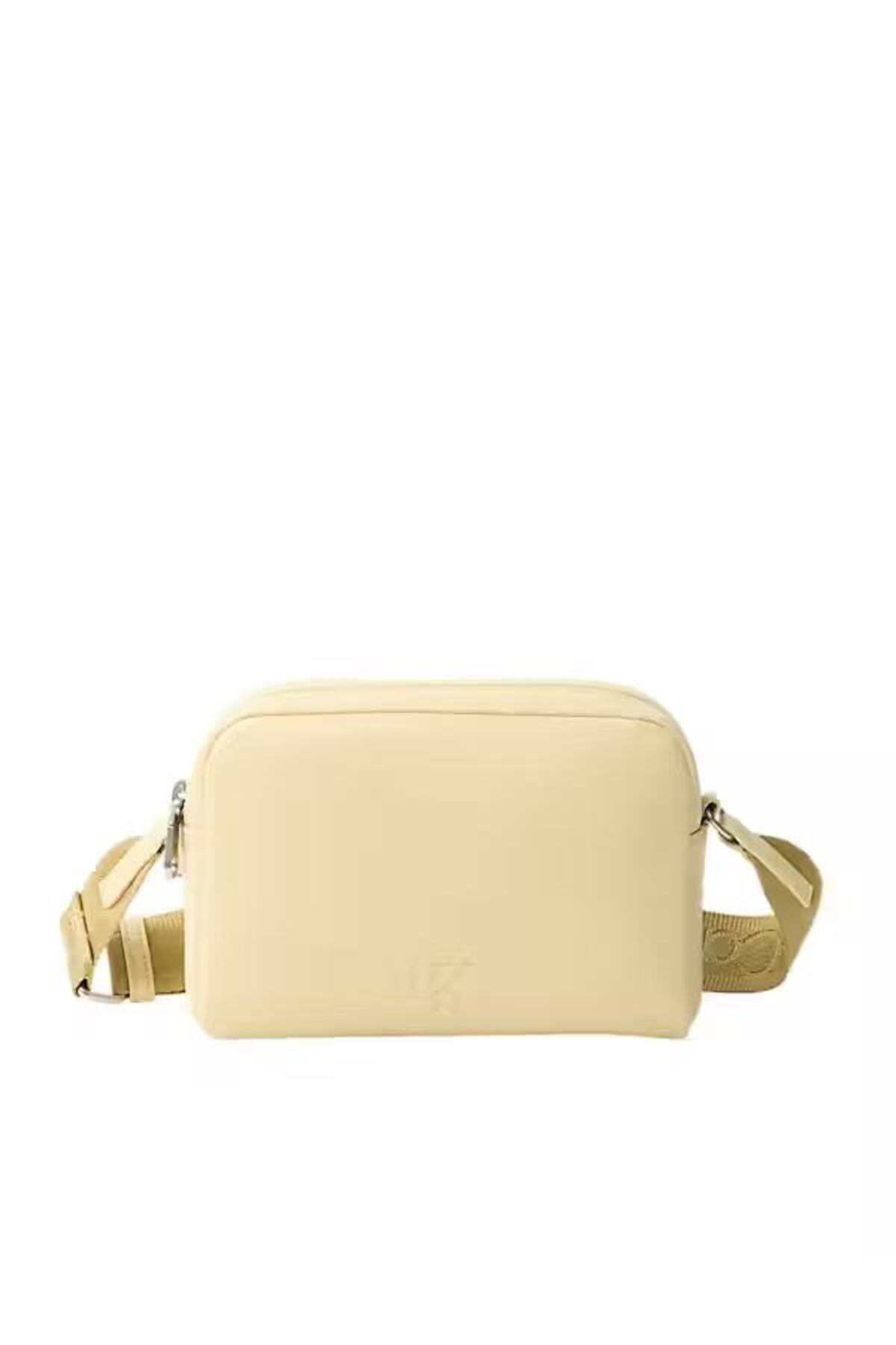 Calvin Klein ULTRALIGHT EW DBLE ZIP CAMERA BA