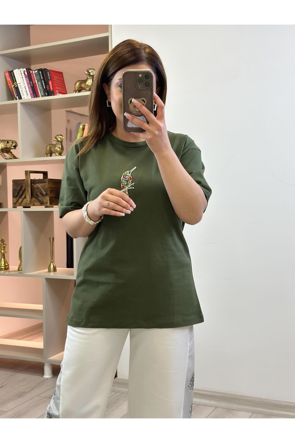 MELTEM TUĞAN Kuş Baskılı Taşlı Tshirt HAKİ