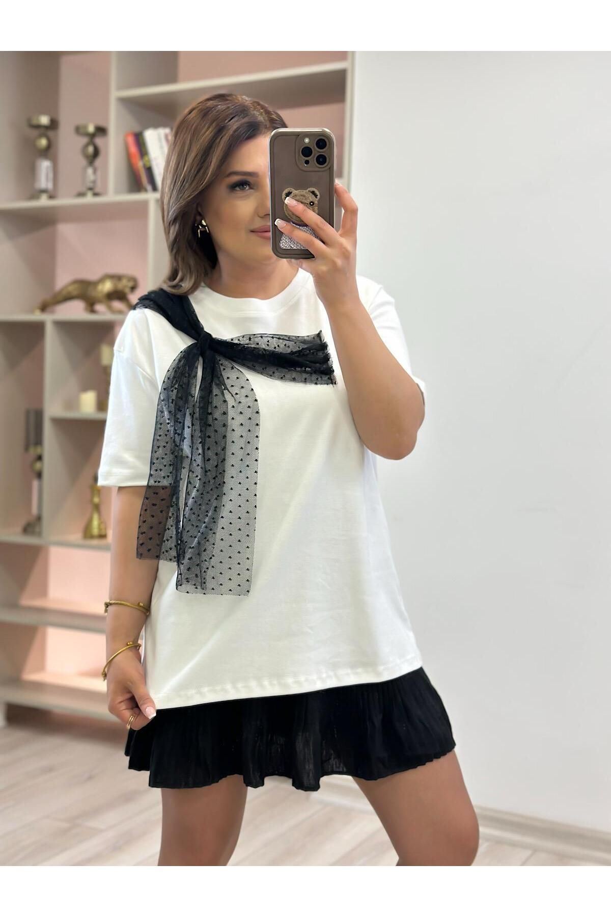 MELTEM TUĞAN Tül Fiyonk Detaylı Tshirt BEYAZ