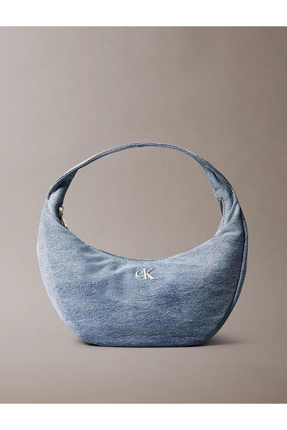 Calvin Klein DENIM SOFT CRESCENT SM