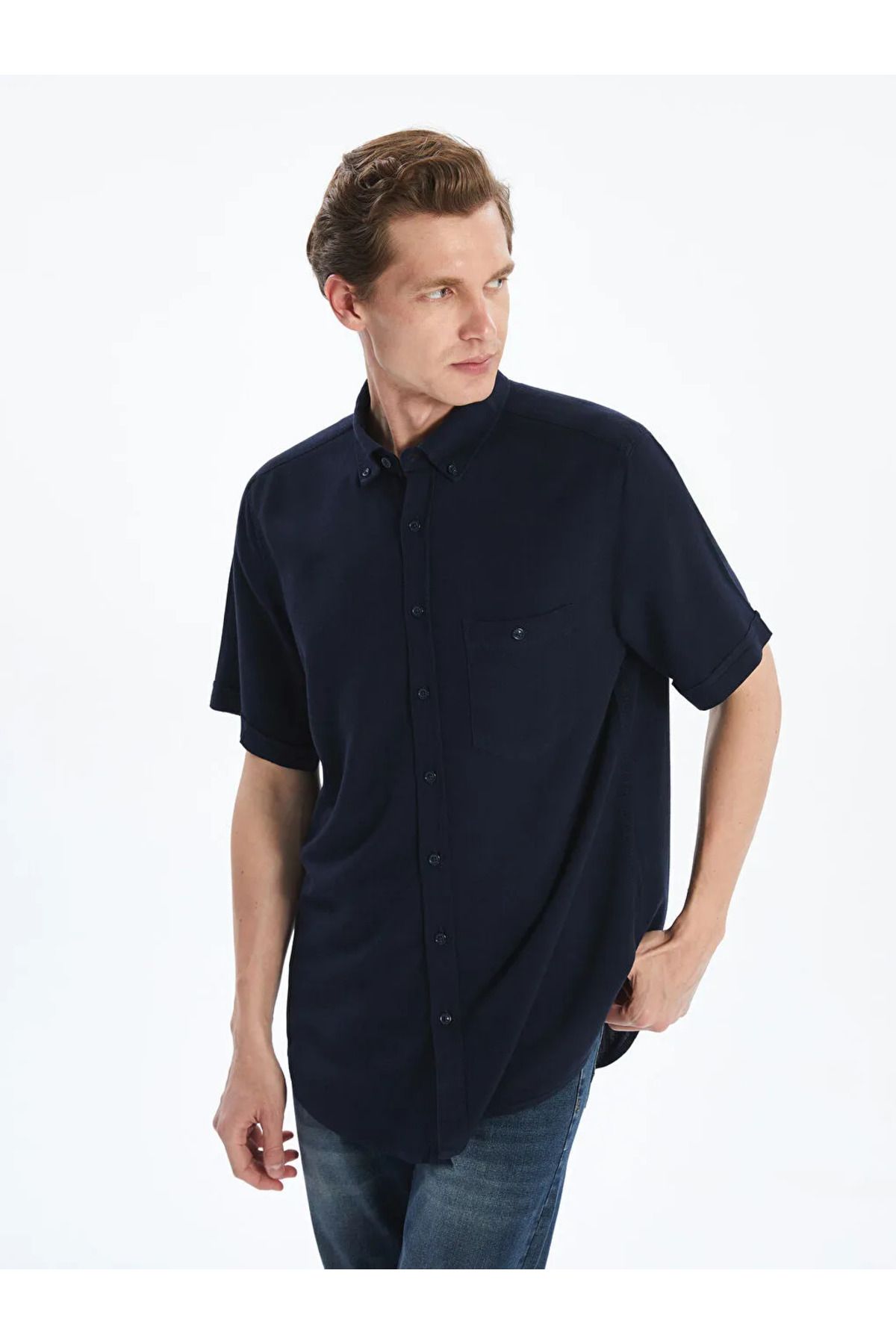LC Waikiki LCWAIKIKI Classic Lacivert Regular Fit Kısa Kollu Keten Karışımlı Erkek Gömlek