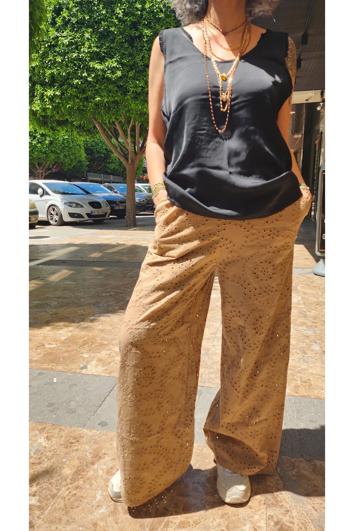 İzmirli Boutique Fisto Bol Paça Pantolon