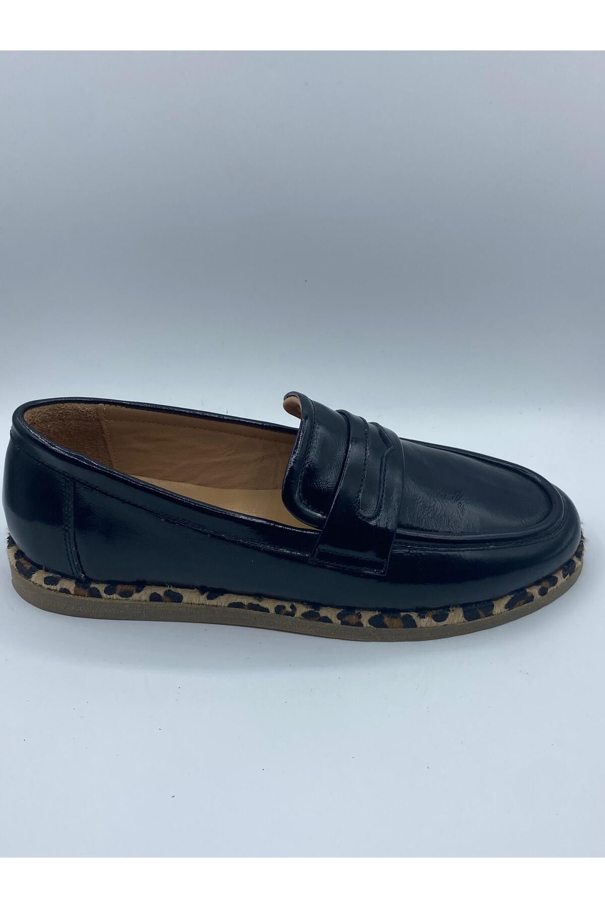 NEWGÜLTEKİN HAKİKİ DERİ RUGAN LEOPAR TABAN KAPLAMALI YUMUŞAK RAHAT ŞIK LOAFER