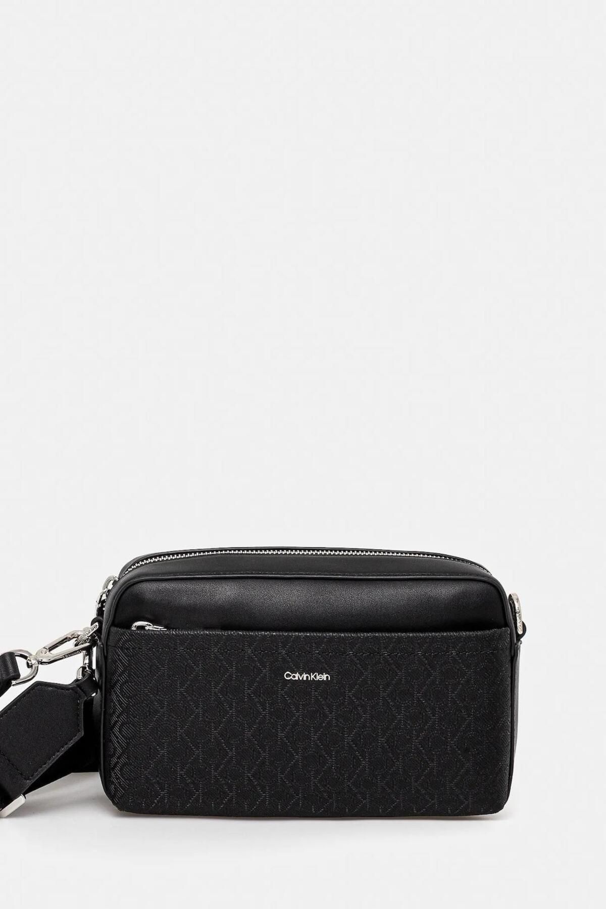 Calvin Klein CK MUST AOP DOUBLE STRAPS CAMERA