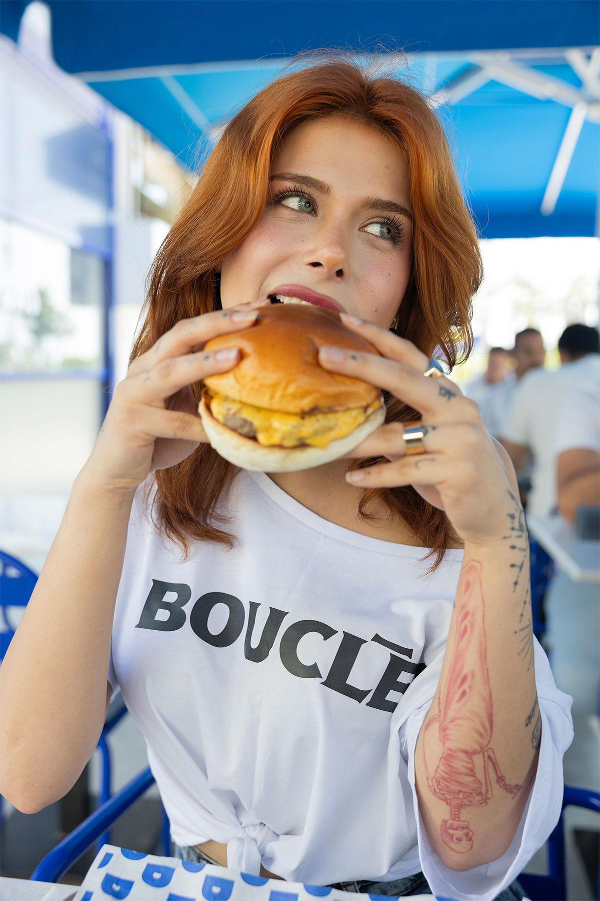 boucles Beyaz Bağlamalı Baskılı %100 Pamuk Crop T-Shirt