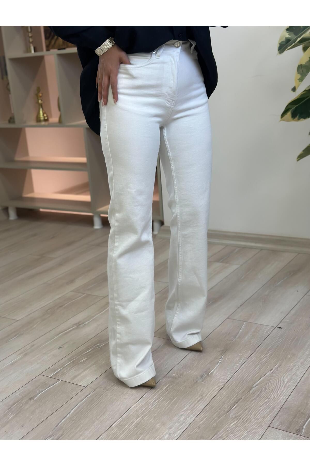 MELTEM TUĞAN Dikişli Paça Relax Kot Pantolon BEYAZ