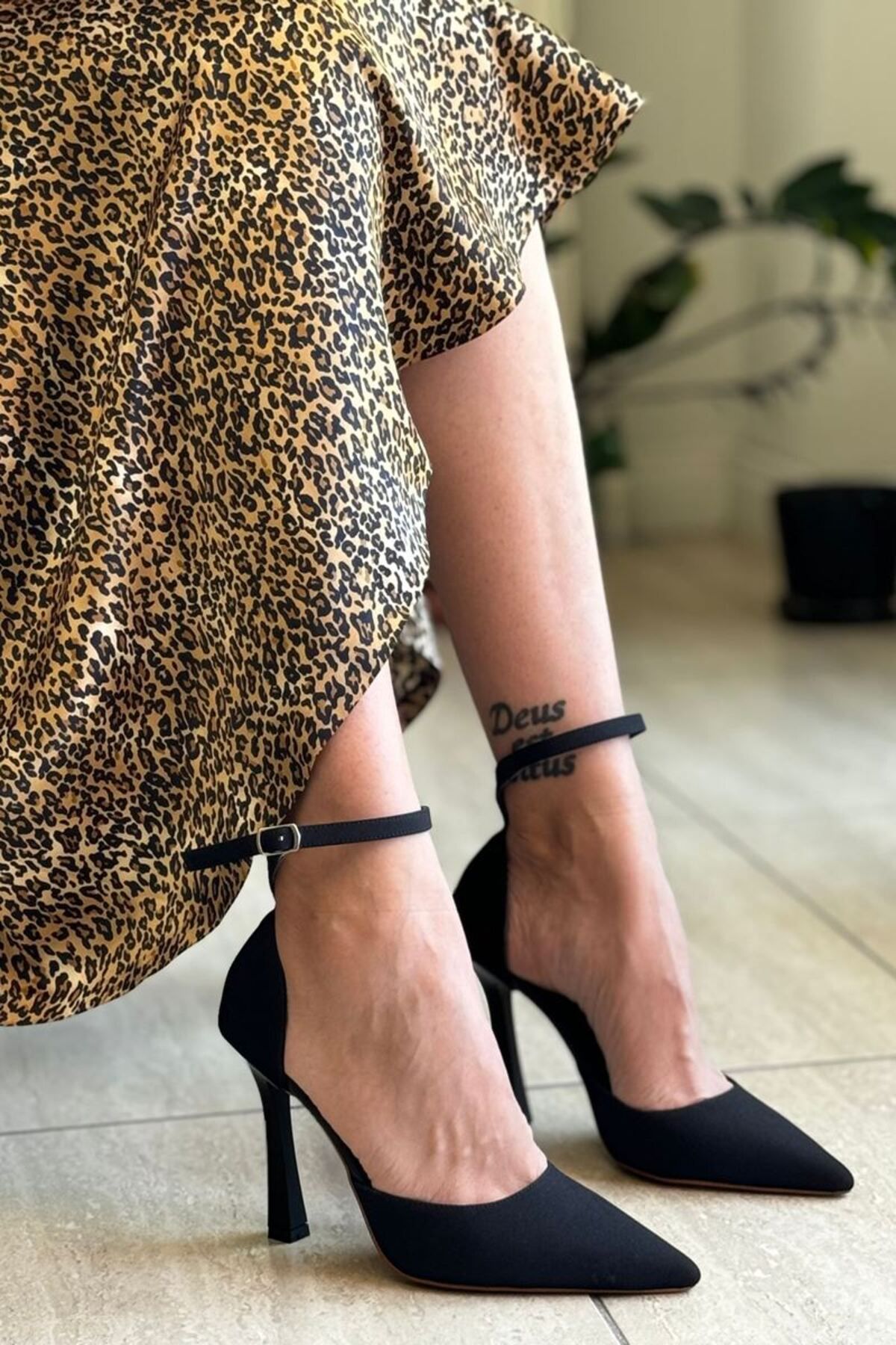 Gökhan Talay Laura Siyah Süet Yüksek Topuklu (10 cm) Klasik Topuklu Ayakkabı
