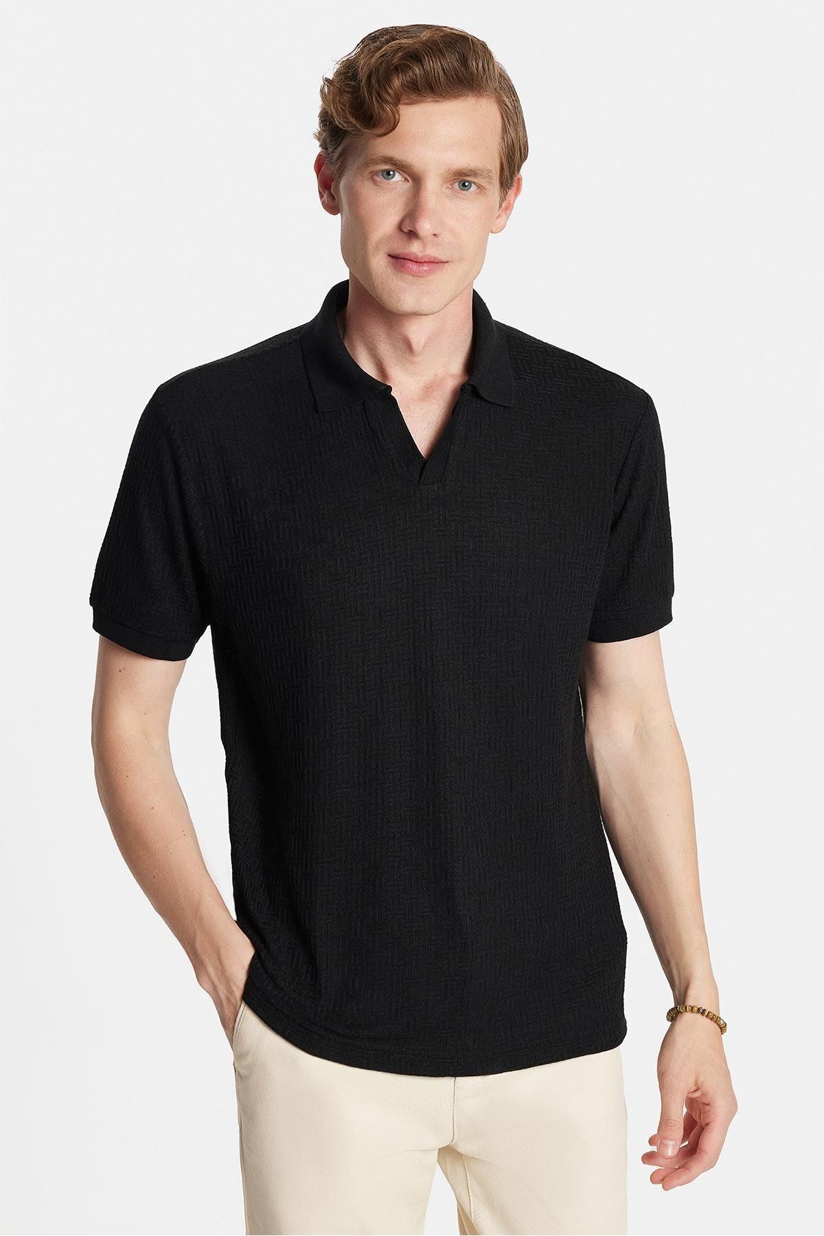 Tudors Erkek Slim Fit Dar Kesim Viskon Kumaş Desenli Düz Pike Düğmesiz Siyah Polo Yaka Tişört