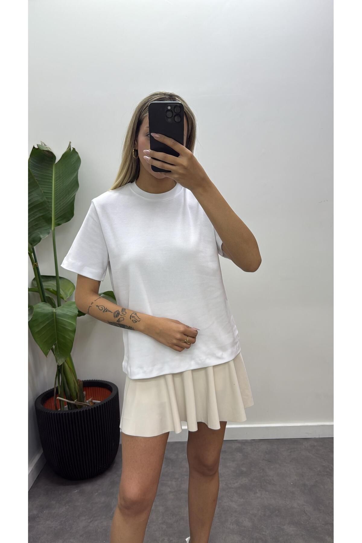Acar Boutique Marka Model Basic T-Shirt