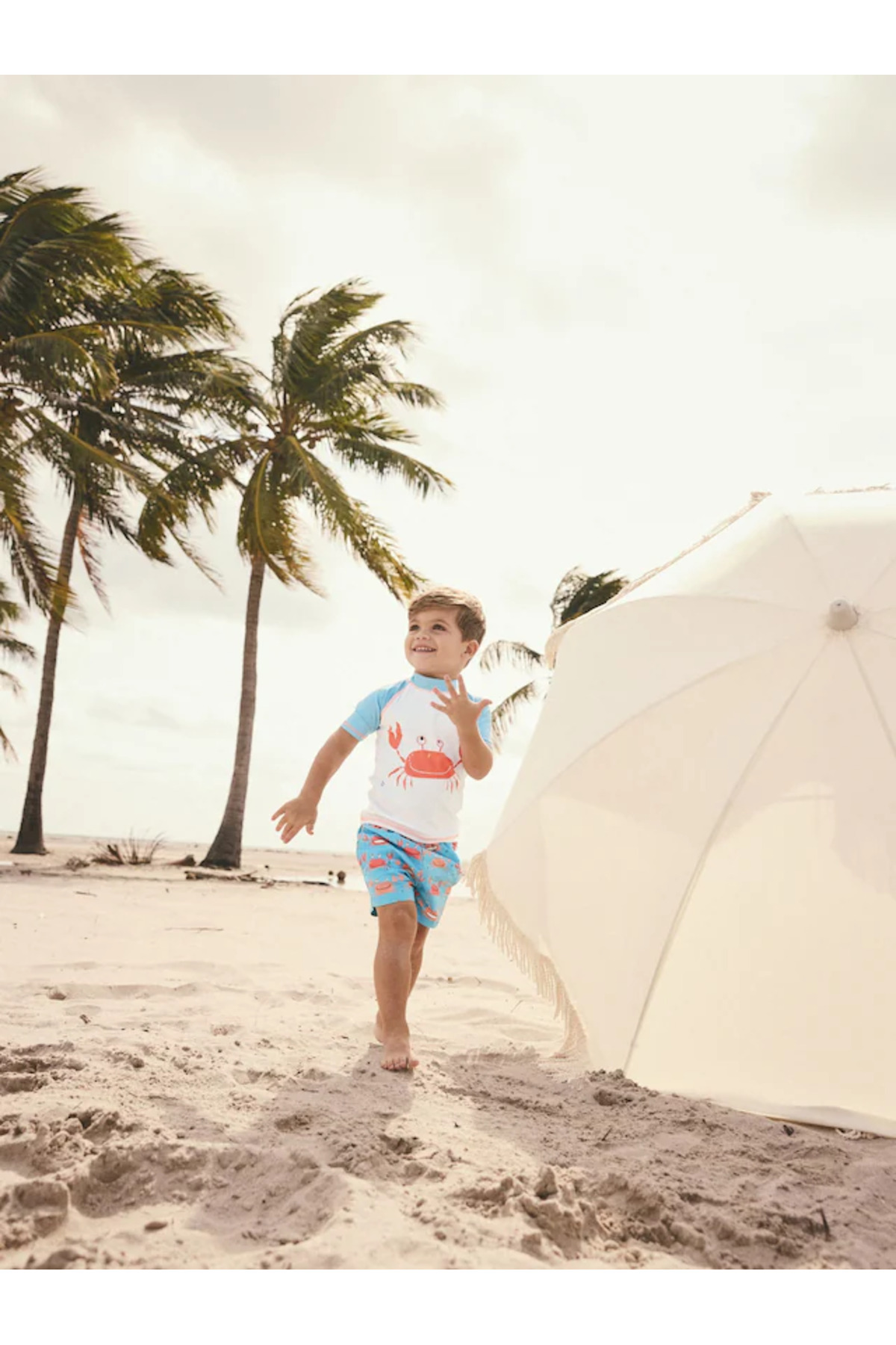 Next Baby Güneş Geçirmez UPF50 İki Parça Mavi Beyaz Renkli Yengeç Temalı Erkek Çocuk Mayo/Şort Seti ALYE22306 fotoğrafı 4 (önizleme)