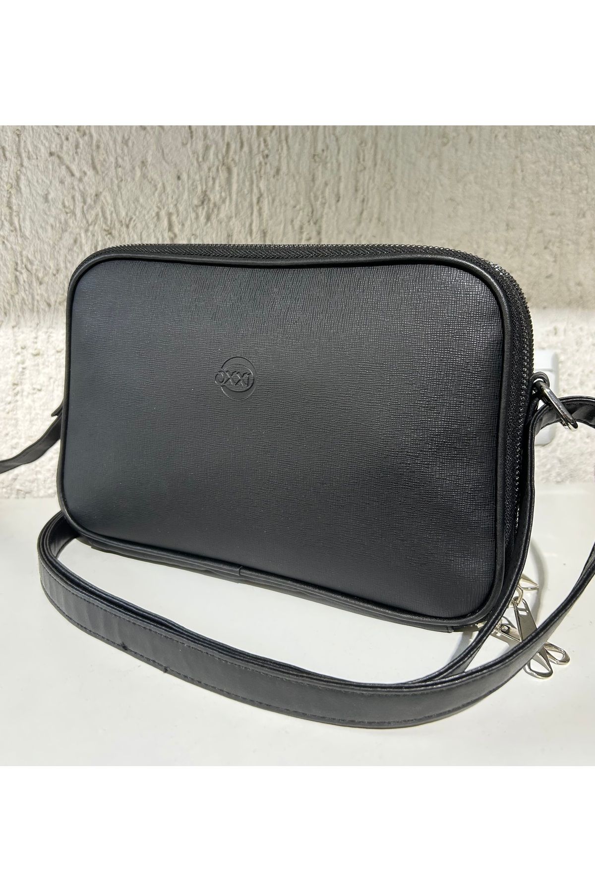Oxxi Handbags OXXI Siyah Omuz Çantası