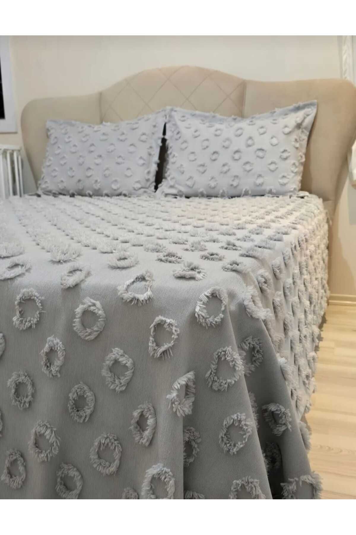 d'niss home touch of nature in your home Ponpon Desenli 3 Parça Çift Kişilik Yatak Örtüsü