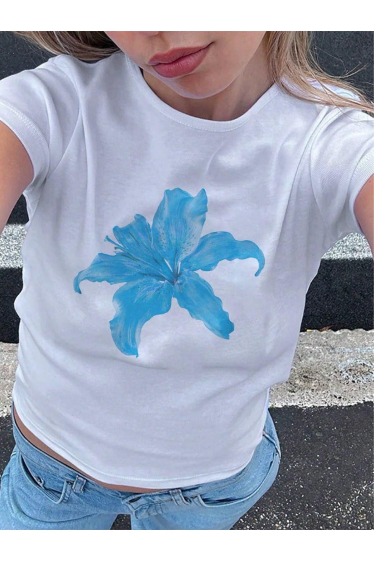 DEEFWEAR DREICH BLUE FLOWER BASKILI BEYAZ CROP