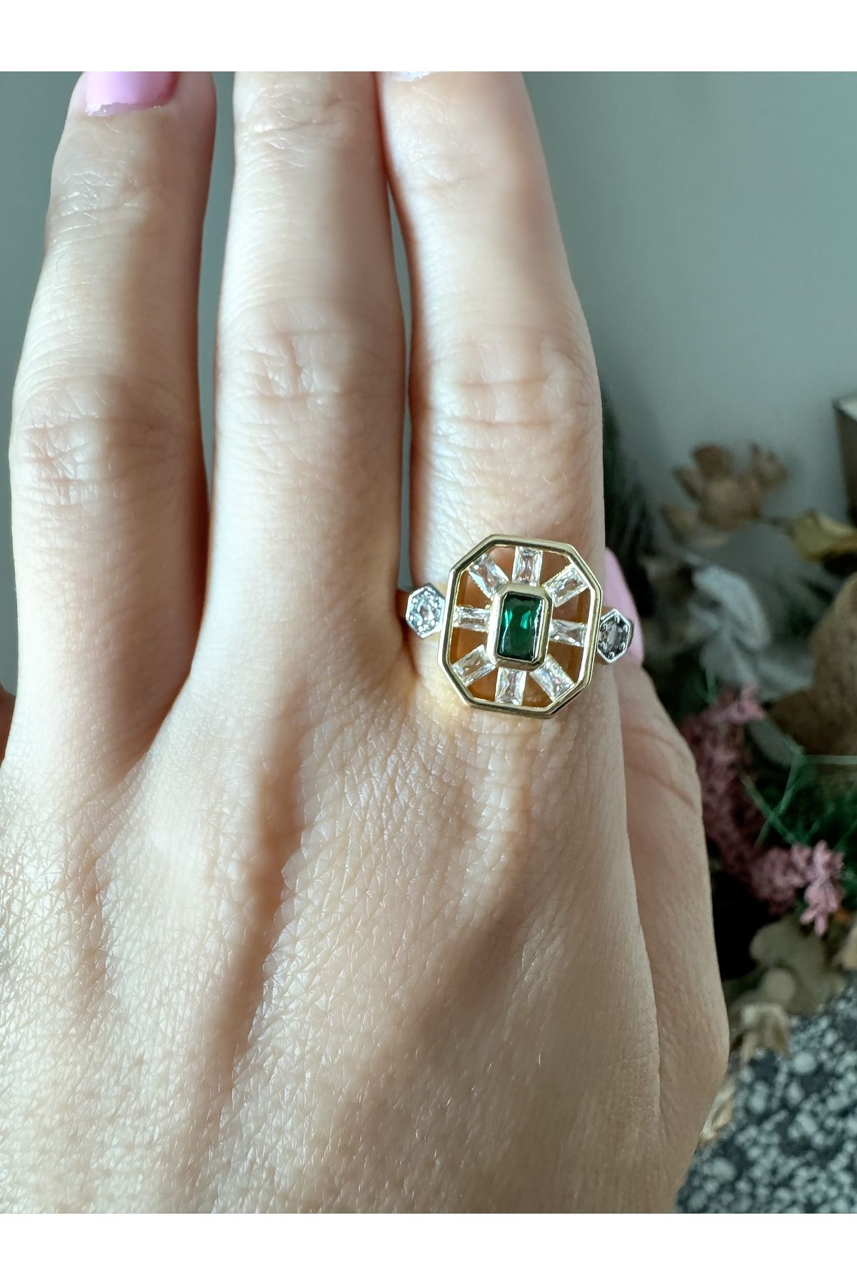 Gilia Jewelry Yeşil Taşlı Serenay Yüzük