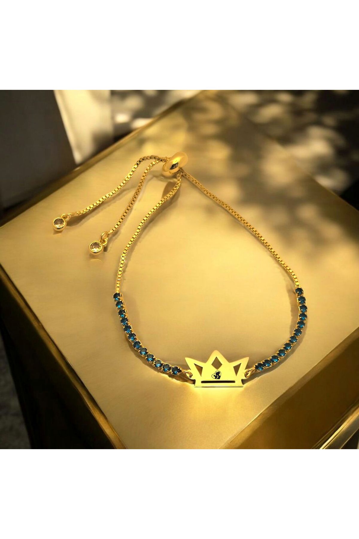ARCHINO GOLD Anne Sevgisi Temalı Zincirli Taç Motifli 14 Ayar Altın Plakalı Hediye Bileklik-466sembol-mavitaş