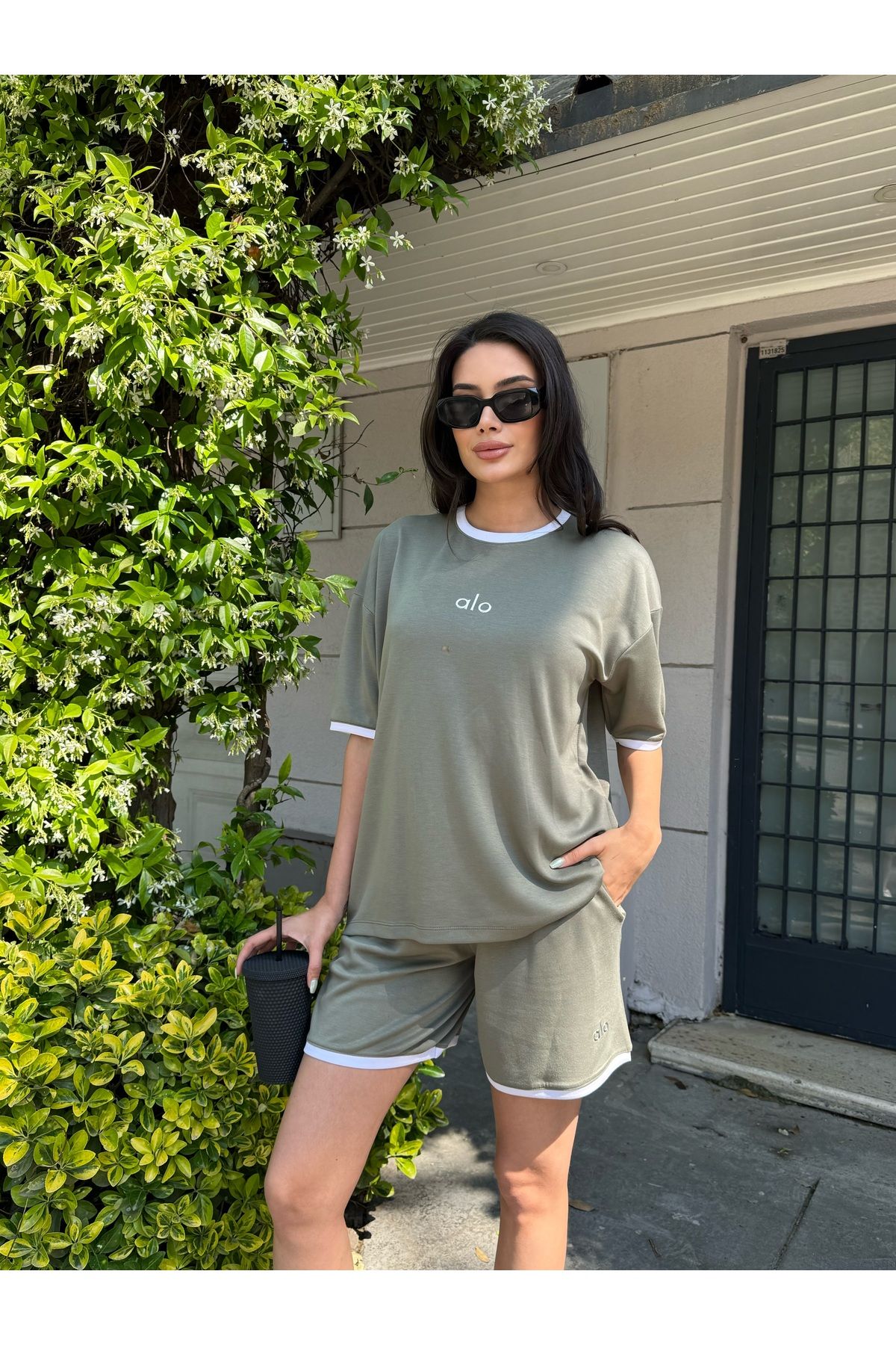 LE CARAMBOLE Kadın Haki Modal Kumaş Nakışlı Oversize T-shirt Ve Şort Takım