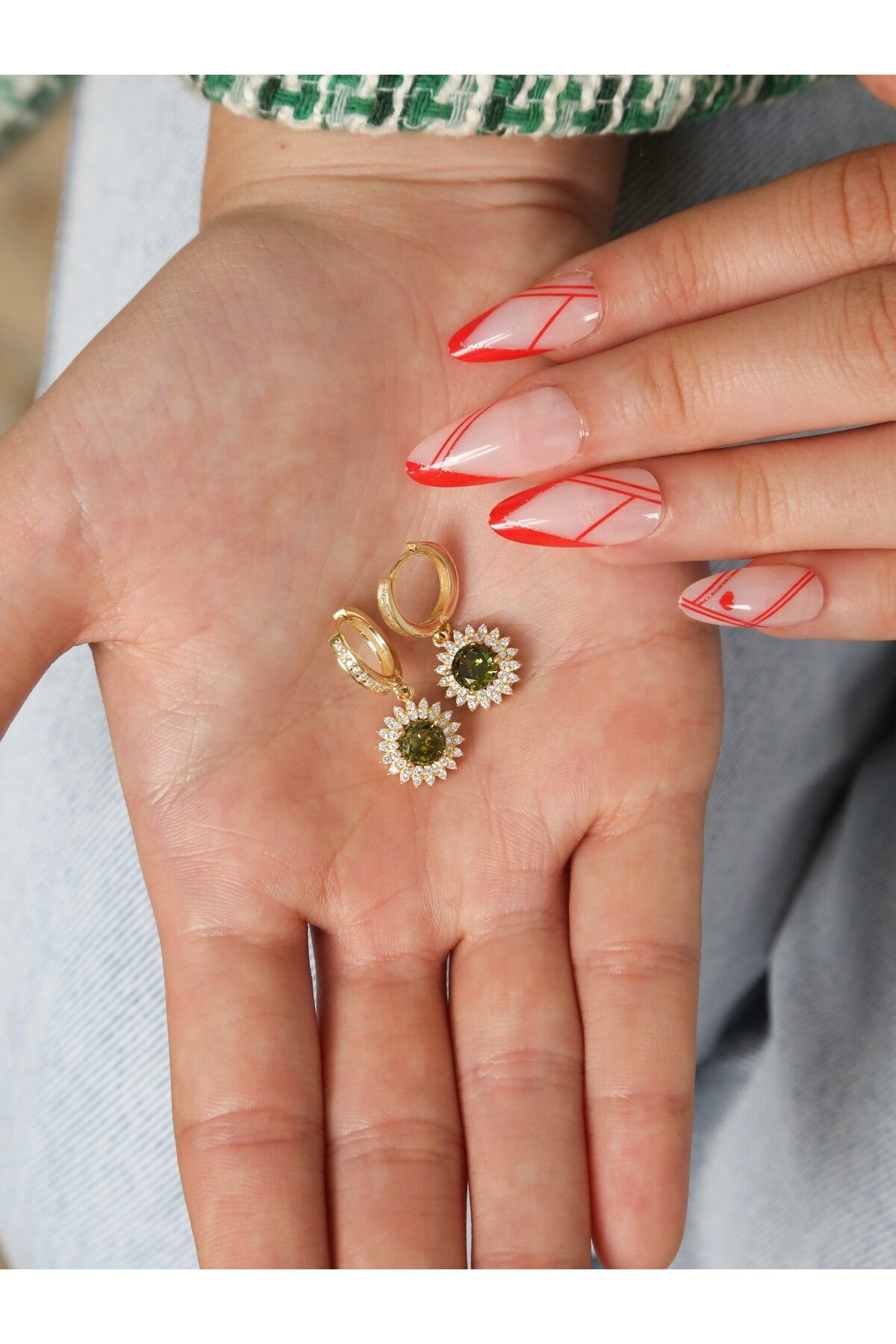 LİNOVE JEWELLERY Peridot Güneş Küpe, 925 Ayar Güneş Küpe, Yeşilimsi Küpe, Gümüş Küpe, Güneş Model Küpe
