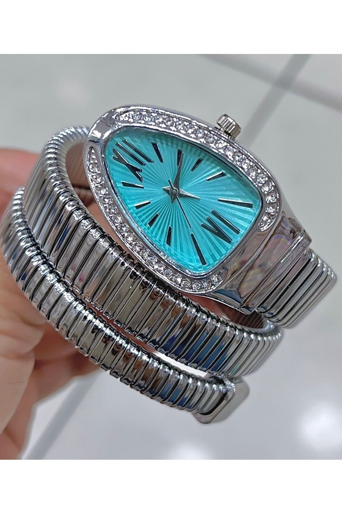 Weluxa Gümüş Renk Turkuaz Kadran Yılan Model Vintage Kadın Kol Saati