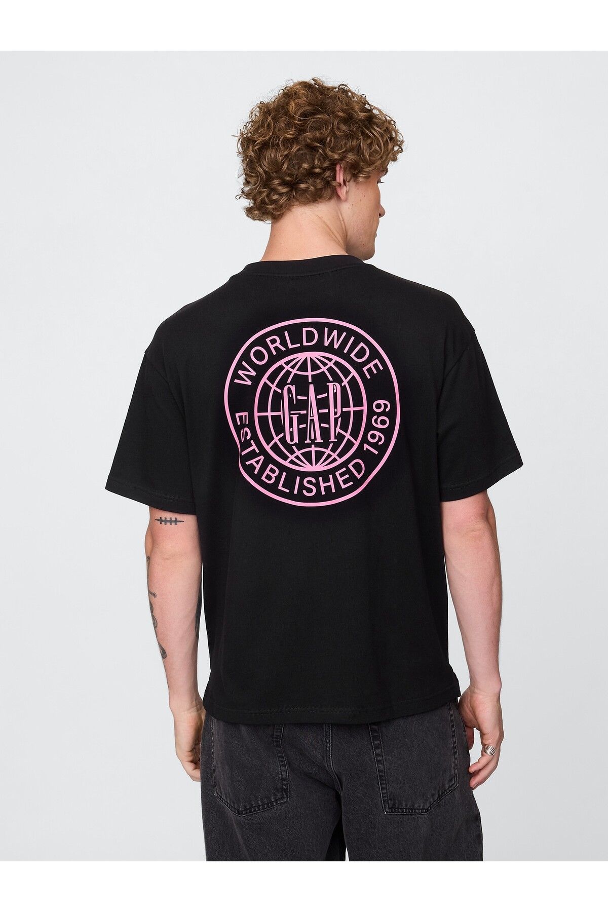 GAP Erkek Siyah Gap Logo Oversize T-Shirt