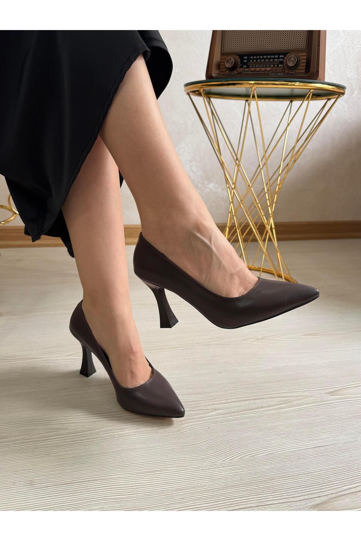DERİ KABUSU Şampanya Topuklu Stiletto 999