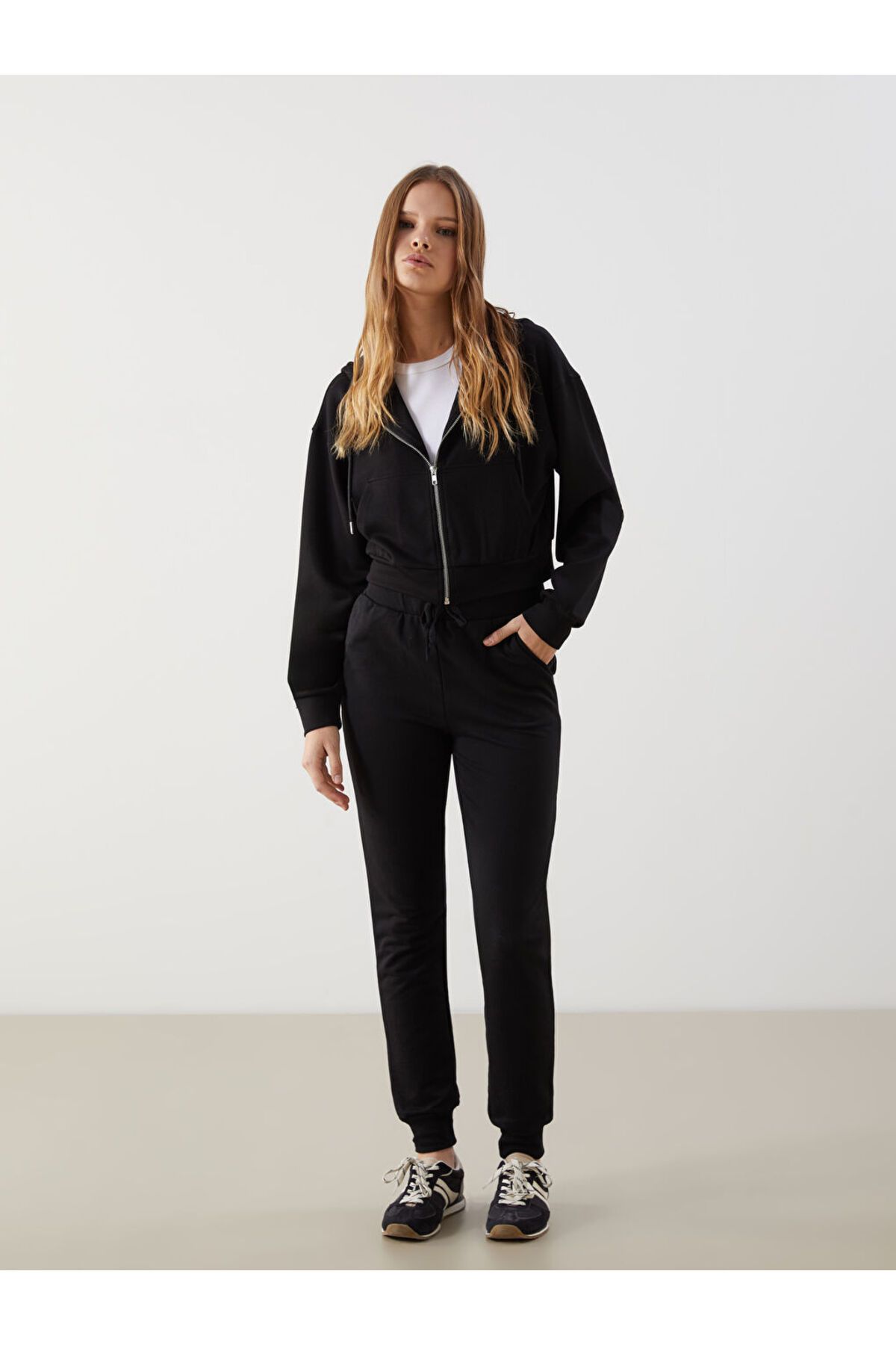 LC Waikiki XSIDE Siyah Beli Lastikli Kadın Jogger Eşofman Altı S5GP45Z8NVY25