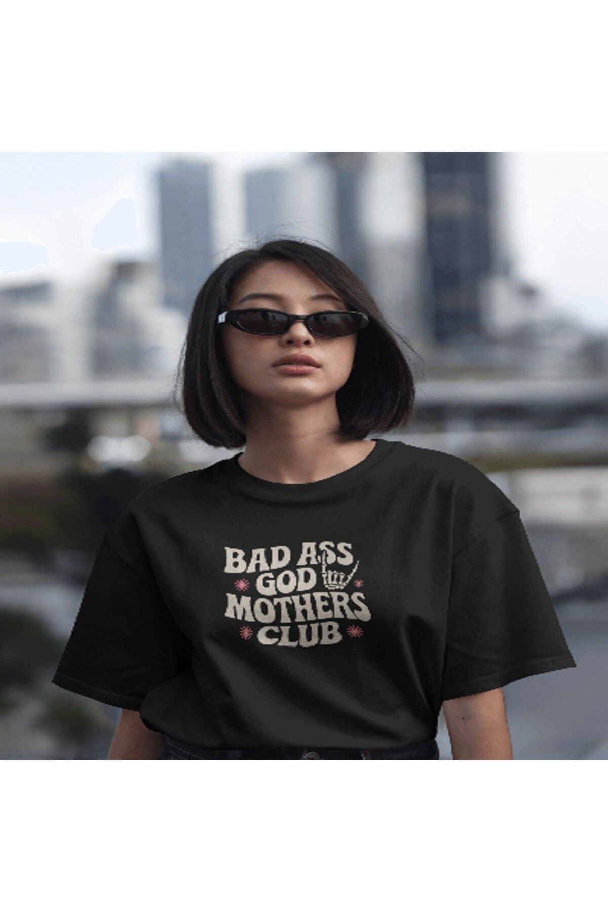 BELLACHIA "Bad Ass God Mothers Club" Baskılı Siyah Kadın Tişört – Güçlü Kadınların Tercihi!