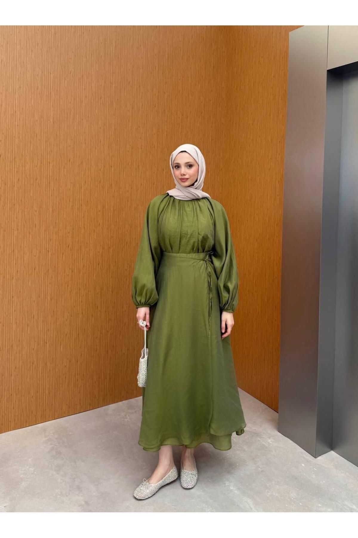 Butik Beautiful Veil Garment Butter