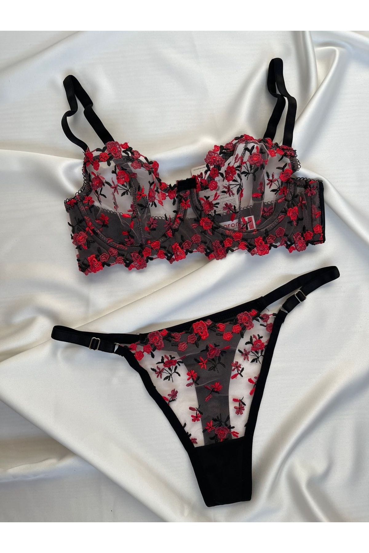Pijamacs Kırmızı Mini Çiçek Desenli Bralet Takım Sütyen Set