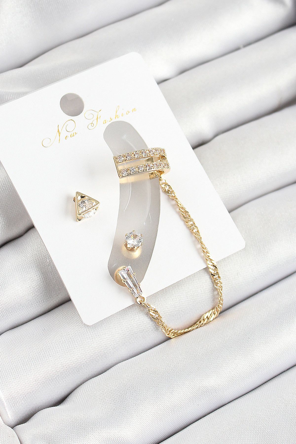 Tekno Yuva Pirinç Üçgen Figürlü Zirkon Taşlı Gold Renk 3 lü Kıkırdak Kadın Küpe Set